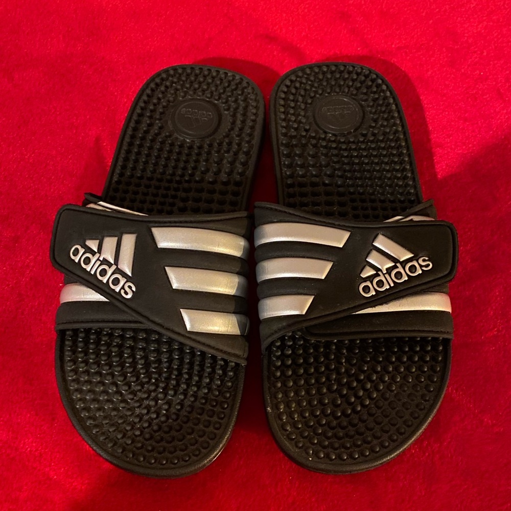 Adidas Slides Sandals Flip Flops Black and Silver Adjustable Strap womens Size 7